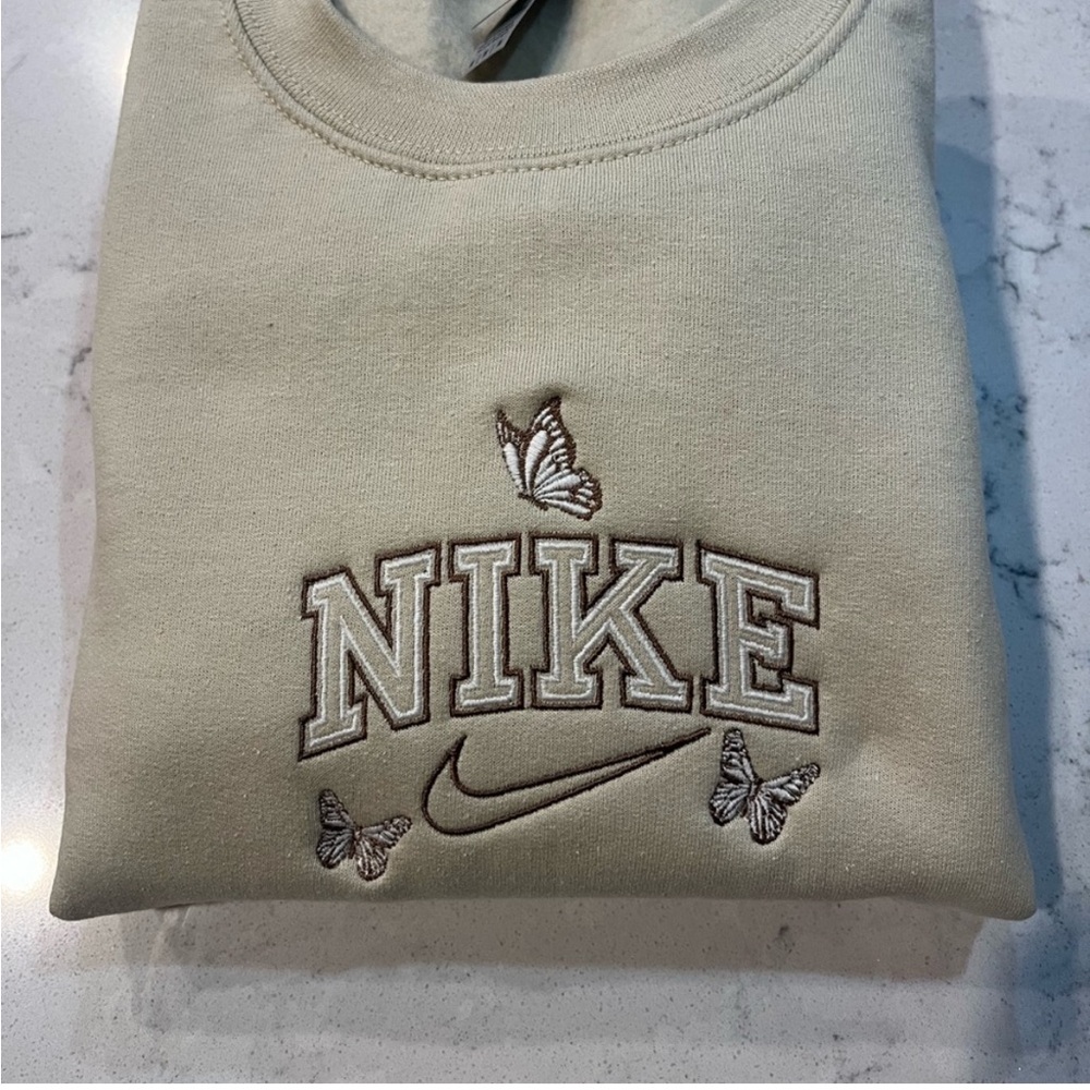 Nike Butterfly Cream Sweatshirt